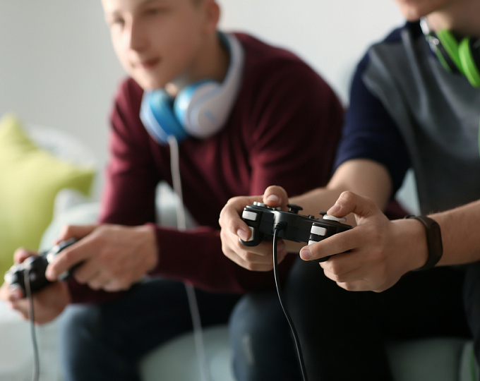 Видеоигры и индекс массы тела у детей и подростков