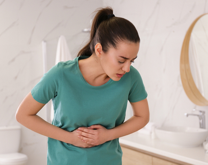 Какое влияние оказывает ультраобработанная пища на заболеваемость синдромом раздраженного кишечника? 
