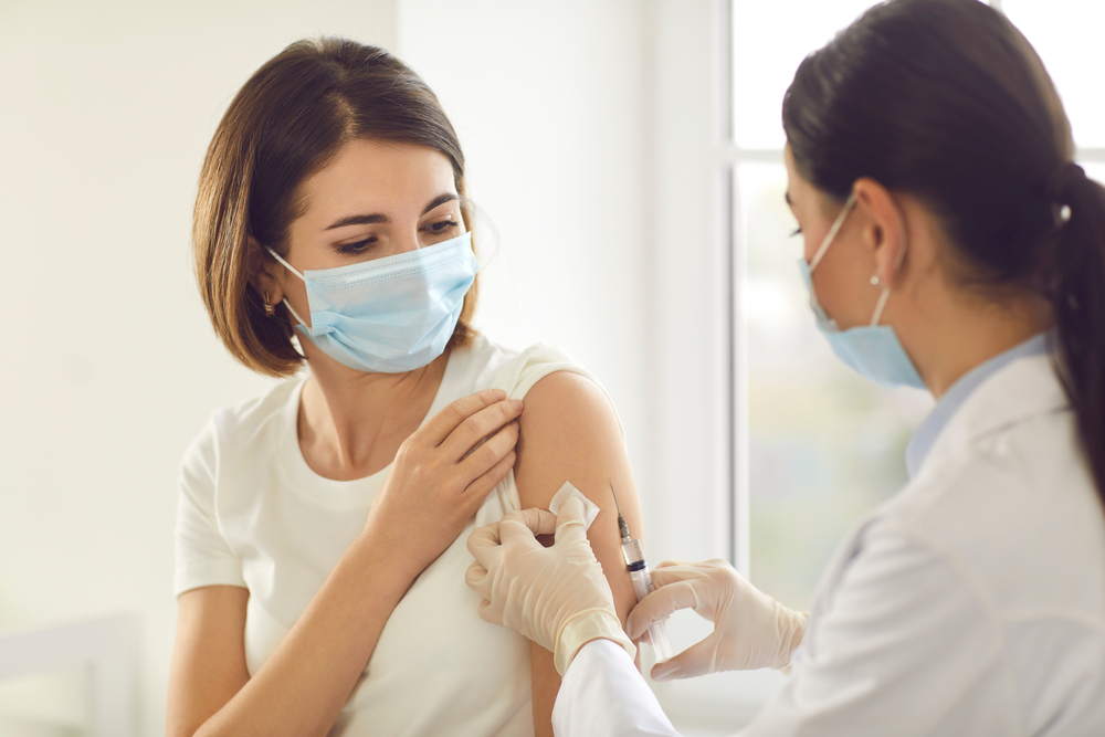 Вакцинация против COVID-19 и риск острого повреждения печени