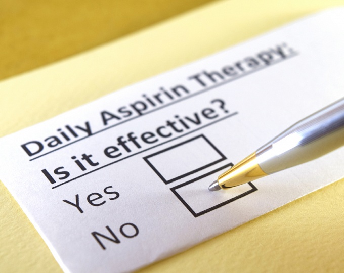 Аспирин для первичной профилактики у пожилых лиц, повышение риска кровотечений и низкая эффективность 