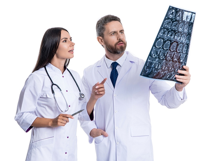 Инсульт на догоспитальном этапе: различия у мужчин и женщин