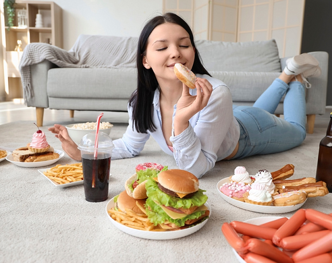 Повышение риска расстройств пищевого поведения на фоне синдрома поликистозных яичников 