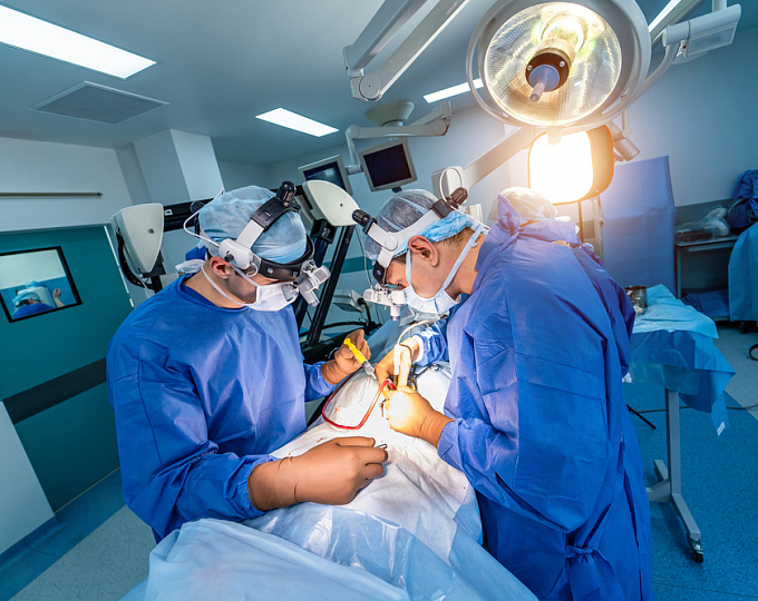 Бариатрическая хирургия vs лекарственная терапия: кто выигрывает в долгосрочном гликемическом контроле?