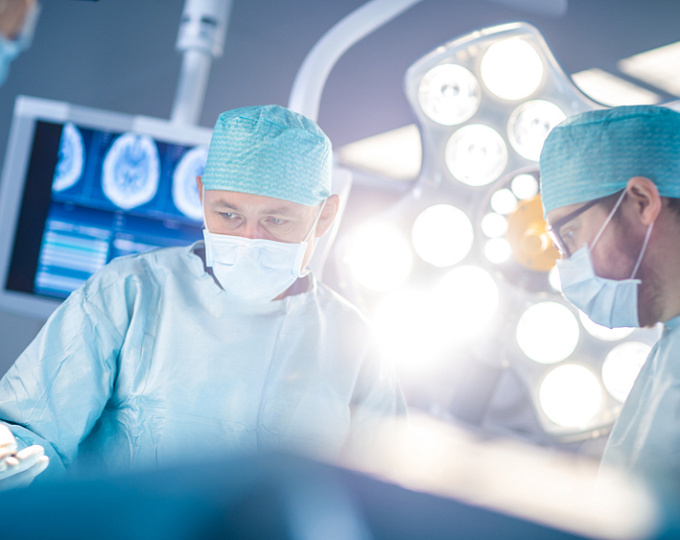 Ожидать ли снижение риска кардиологических осложнений на фоне колхицина у пациентов с некардиальной торакальный операцией?