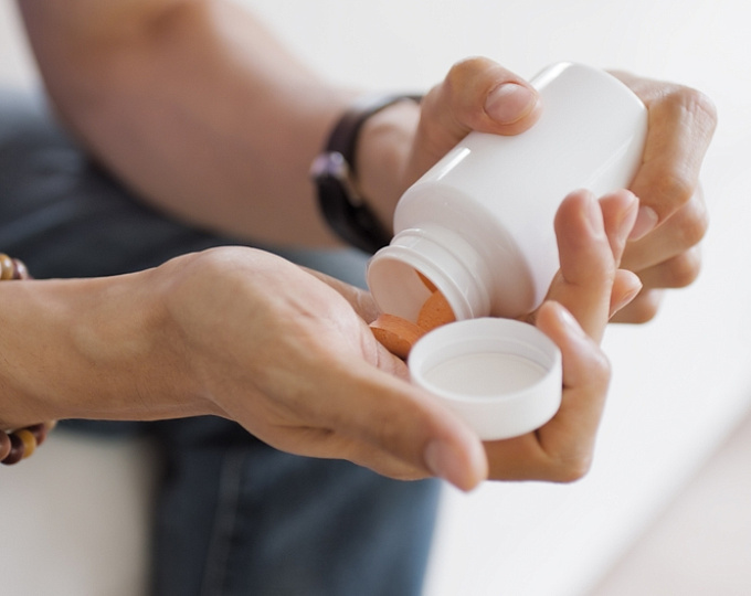 Отрицательные последствия терапии бензодиазепинами и Z-препаратами, фокус на употребление психоактивных веществ