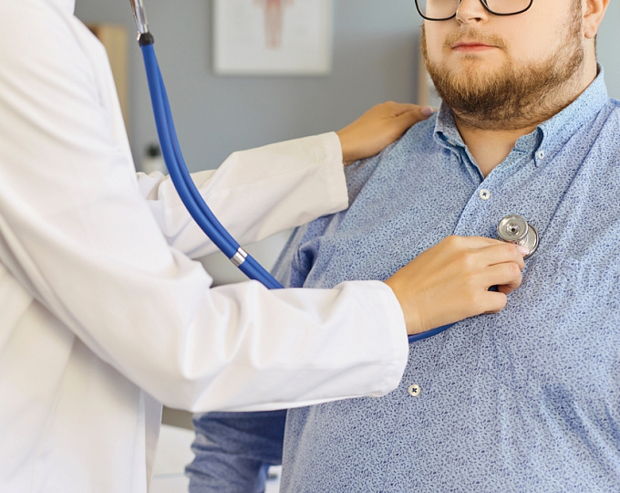 Ожирение у взрослых и риск развития тяжелых инфекций