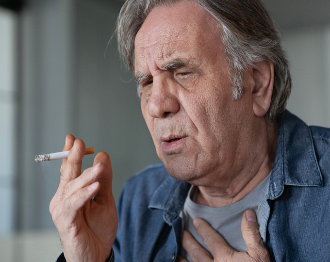 Статус курения и риск развития деменции