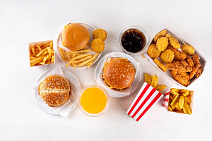 Роль ультра-обработанных продуктов в развитии ранних колоректальных аденом