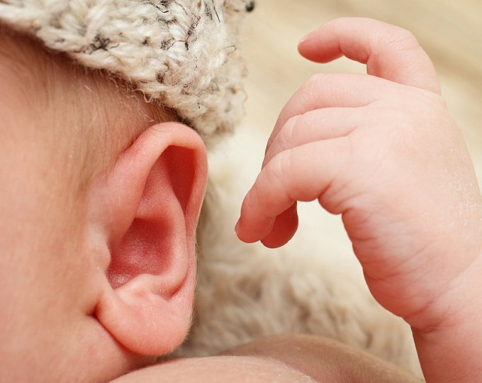 Цитомегаловирусная инфекция во время беременности и риск развития потери слуха у детей 