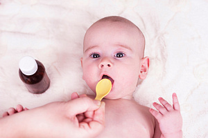 Риск развития экземы и бронхиотита у детей до года на фоне ибупрофена и парацетамола 