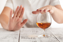 Лоразепам или диазепам использовать при остром синдроме отмены алкоголя?