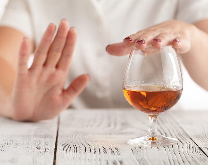 Лоразепам или диазепам использовать при остром синдроме отмены алкоголя?