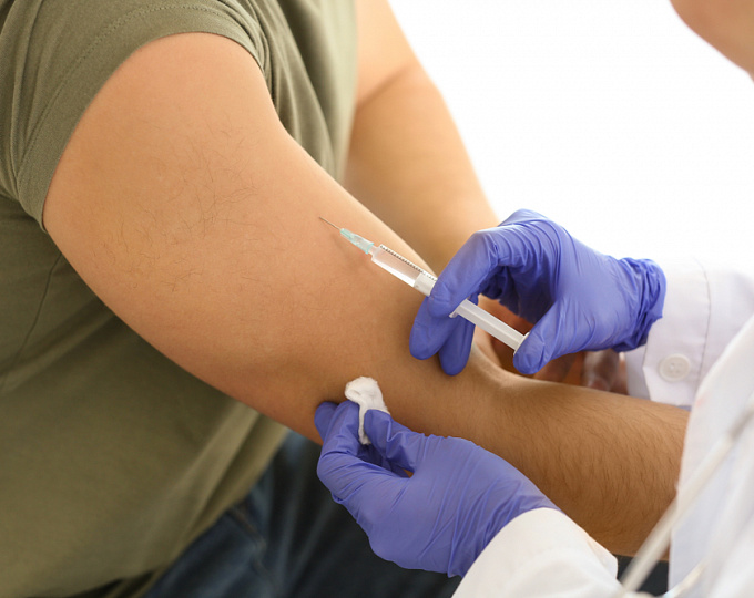 Польза от вакцинации против гриппа у пациентов, госпитализированных с пневмонией