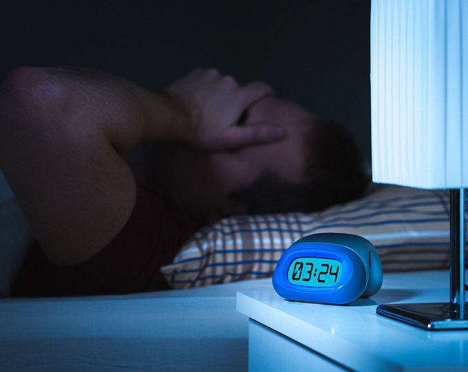 Ожидать ли повышения риска нарушения сна после травмы головного мозга?