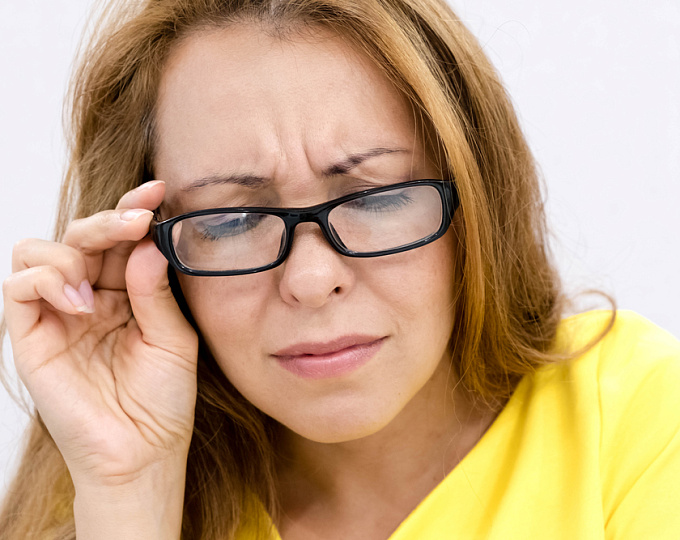 Какое влияние оказывает снижения веса на риск развития микрососудистых и макрососудистых диабетических осложнений?