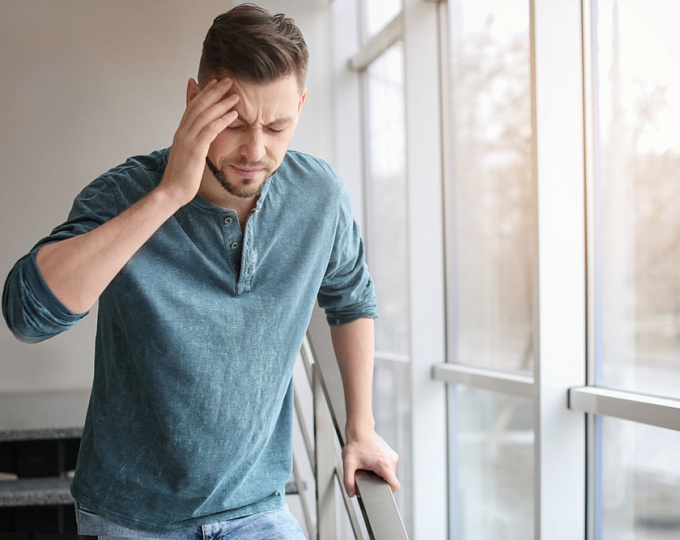 Какие препараты лучше подходят для купирования головной боли в отделении неотложной терапии?