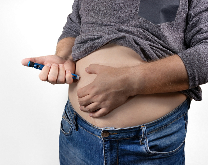 Какое влияние оказывают психиатрические расстройства на назначение гипогликемической терапии пациентам с сахарным диабетом 2 типа?