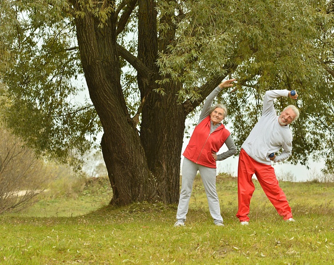 Оптимальный уровень физической активности для пожилых людей, которые хотят избежать деменции 