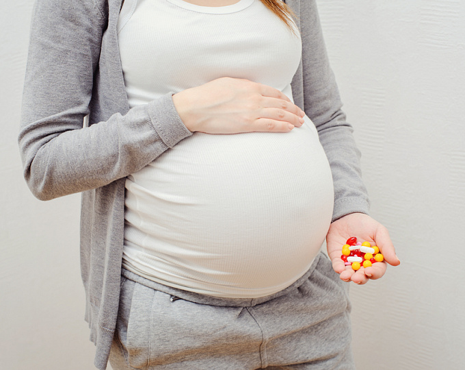 Применение препаратов лития у беременных женщин, страдающих биполярным расстройством, фокус на безопасность и эффективность