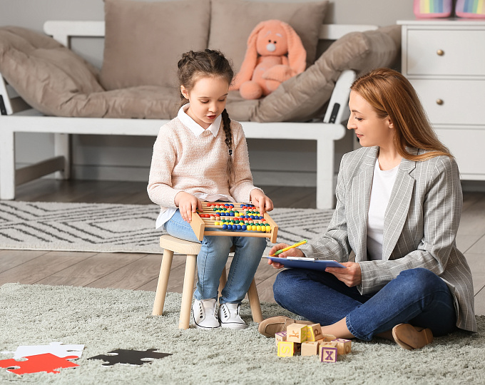 Как влияет противоэпилептическая терапия во время беременности на раннее нейропсихологическое развитие ребенка?