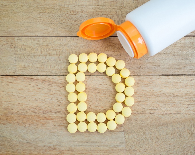 Польза от добавок витамина D у лиц старше 70 лет. Имеет ли значение назначаемая доза? 