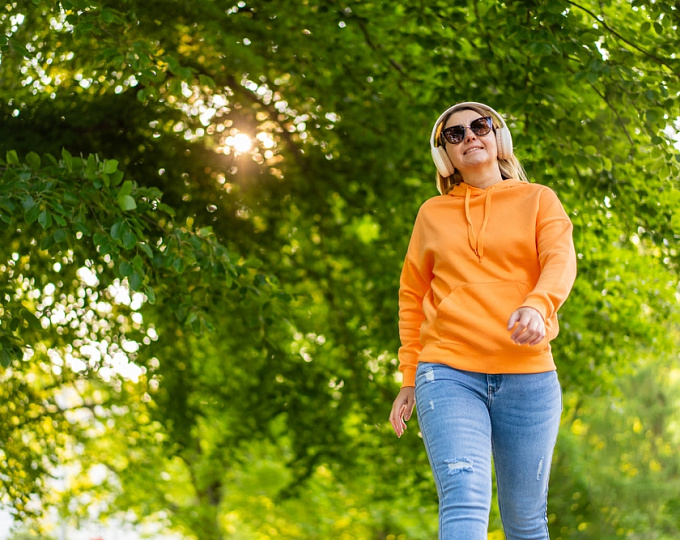 Количество шагов, проходимых в течение дня, и риск развития деменции