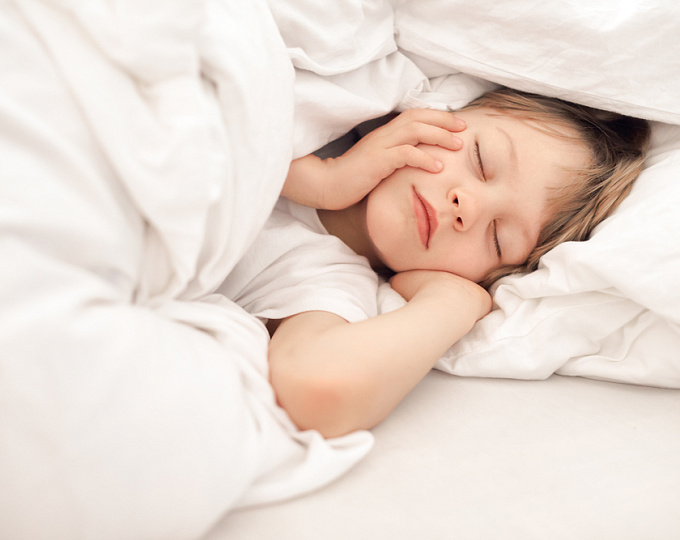 Продолжительность сна и нейрокогнитивные функции в детском и подростковом возрасте