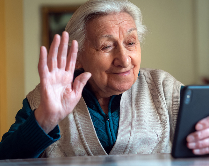 Доступ к Интернету и депрессия у пожилых людей