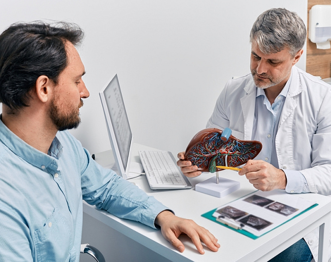 Какое влияние оказывают гиполипидемические препараты на риск развития рака печени?