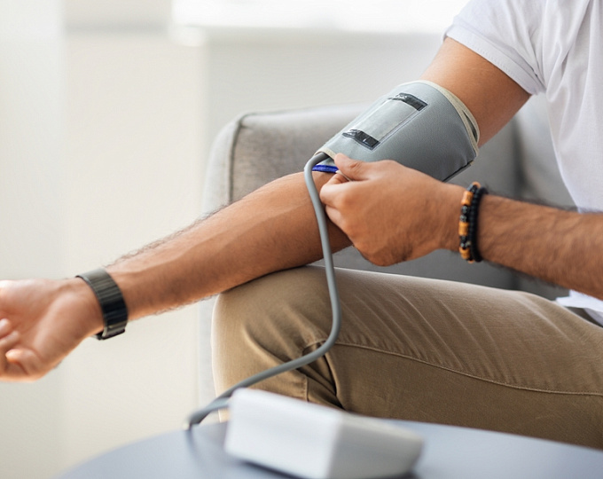 Денервация почечных артерий при неконтролируемой артериальной гипертонии